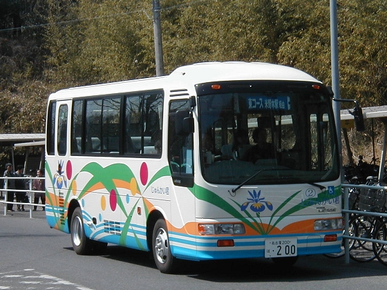 񂩂N